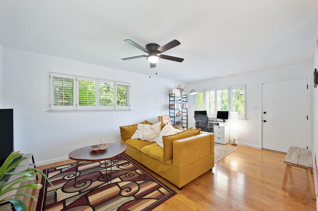 Photo #13: 225061290 Listing: Photo #13