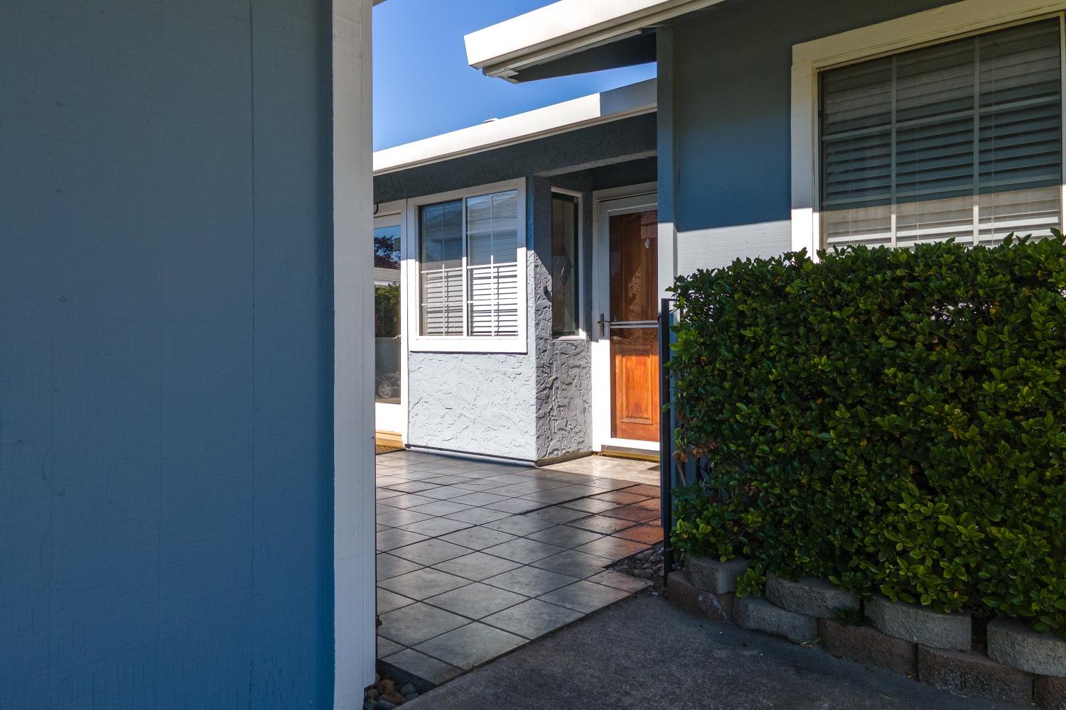 Detail Gallery Image 18 of 33 For 8449 Juglans Dr, Orangevale,  CA 95662 - 3 Beds | 2 Baths
