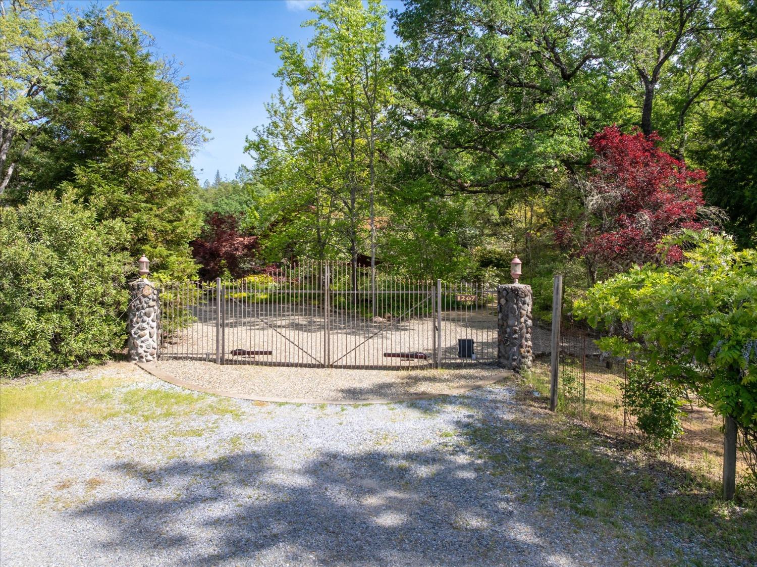 Detail Gallery Image 75 of 86 For 1267 Old Rock Bridge Rd, Placerville,  CA 95667 - 3 Beds | 2 Baths