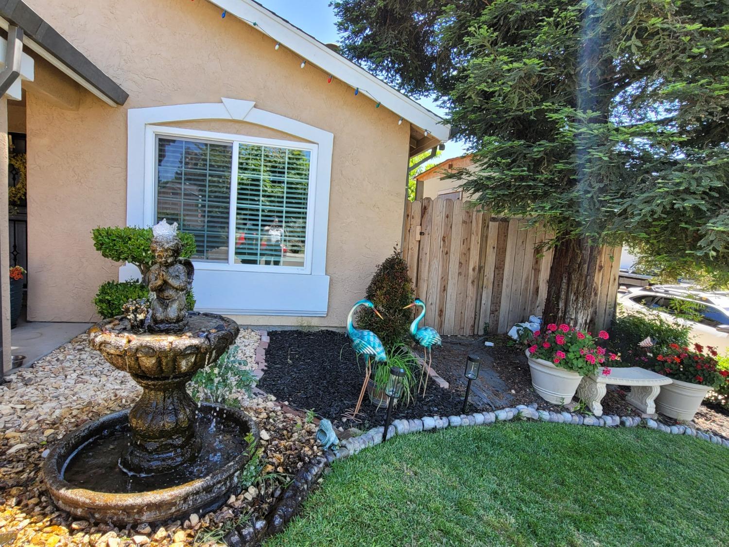 Detail Gallery Image 6 of 59 For 2900 Soquel Ave, Atwater,  CA 95301 - 3 Beds | 2 Baths