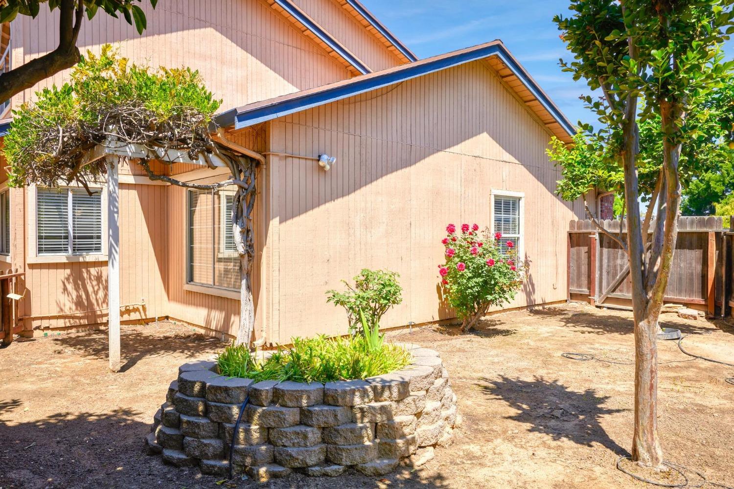 Detail Gallery Image 46 of 48 For 1171 Hidden Meadow, Manteca,  CA 95337 - 5 Beds | 3 Baths