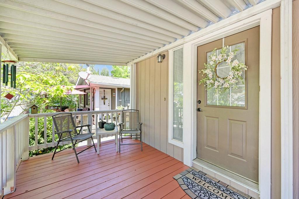 Detail Gallery Image 4 of 56 For 13948 Golden Star Rd, Grass Valley,  CA 95949 - 2 Beds | 2 Baths