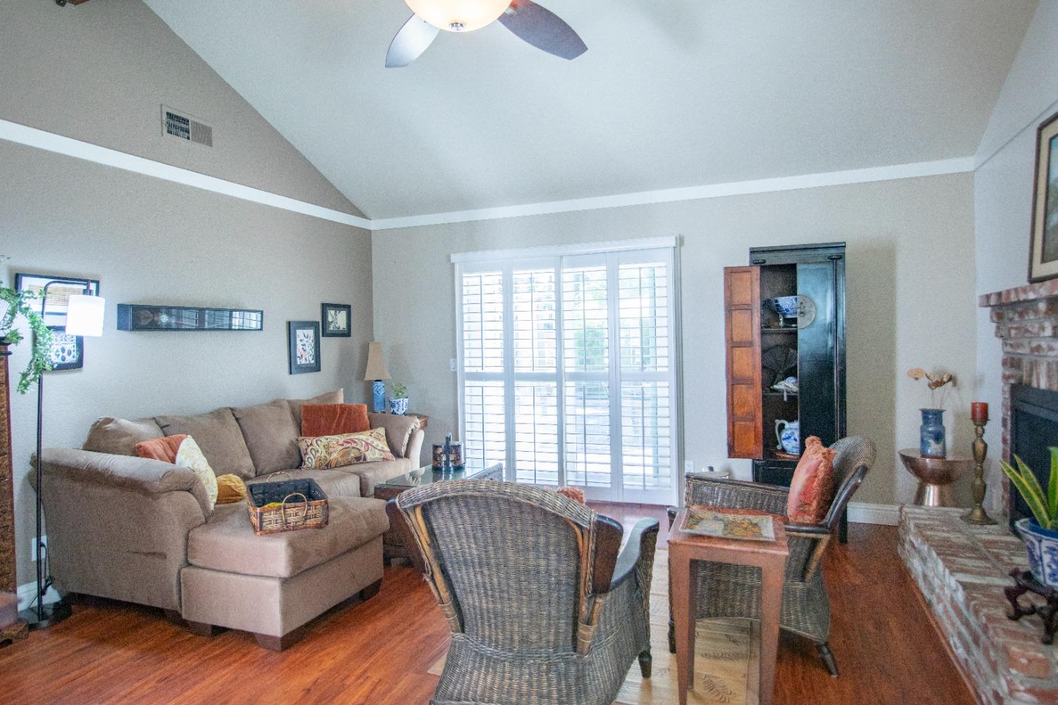 Detail Gallery Image 17 of 51 For 5815 Morgan Pl #1,  Stockton,  CA 95219 - 2 Beds | 1 Baths