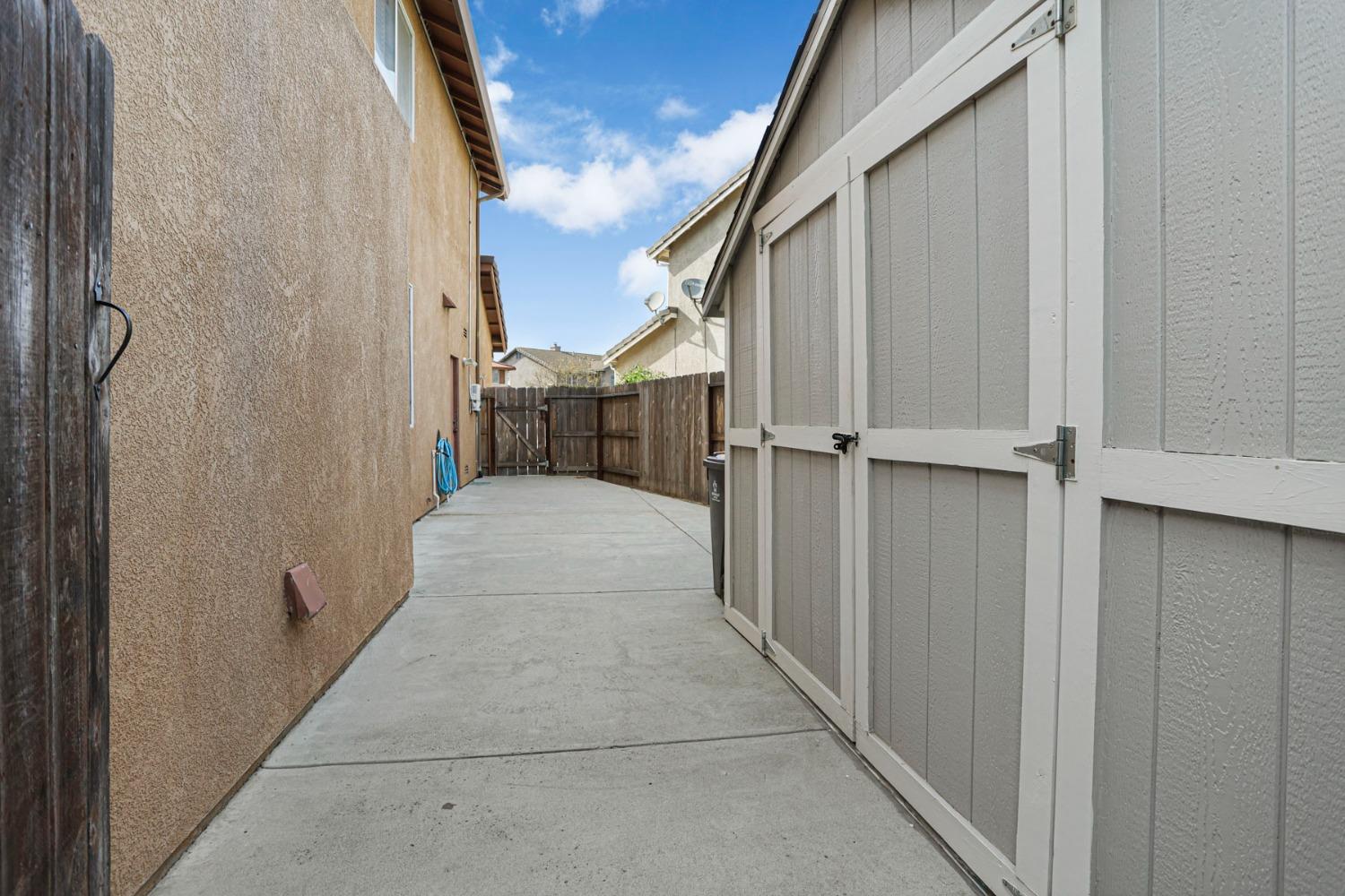 Detail Gallery Image 34 of 43 For 990 Kirkwood Way, Lathrop,  CA 95330 - 5 Beds | 3 Baths