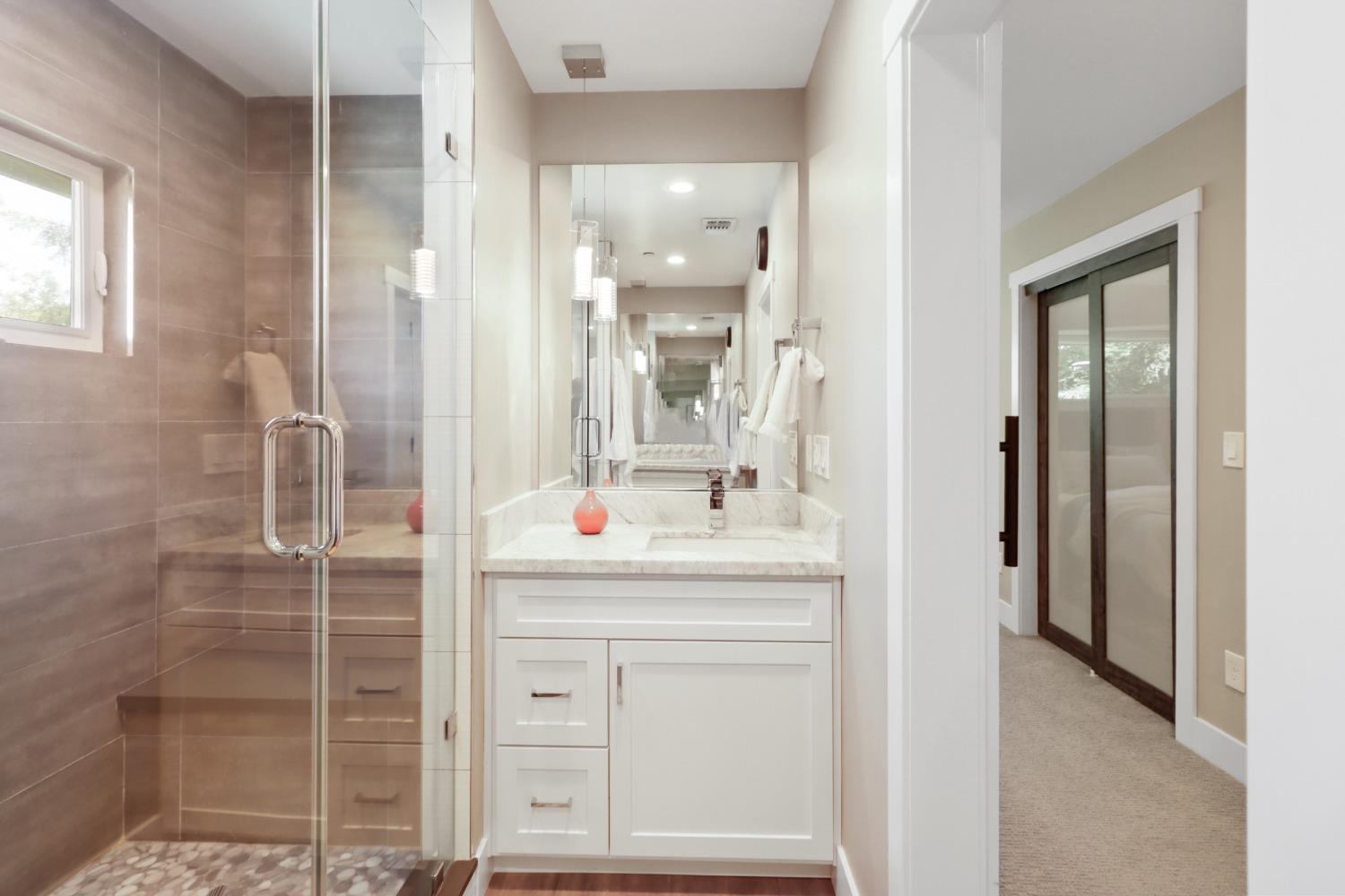 Detail Gallery Image 36 of 58 For 2011 Fat Aly, Sacramento,  CA 95811 - 3 Beds | 2/2 Baths