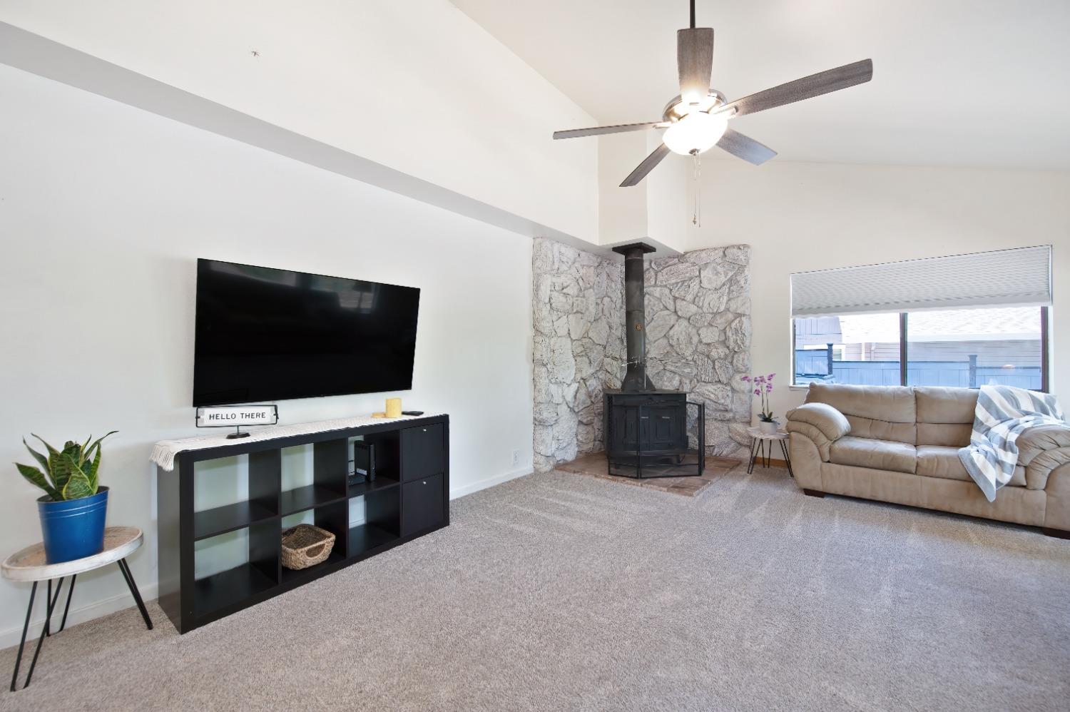Torrey Pines Drive, Auburn, California image 10