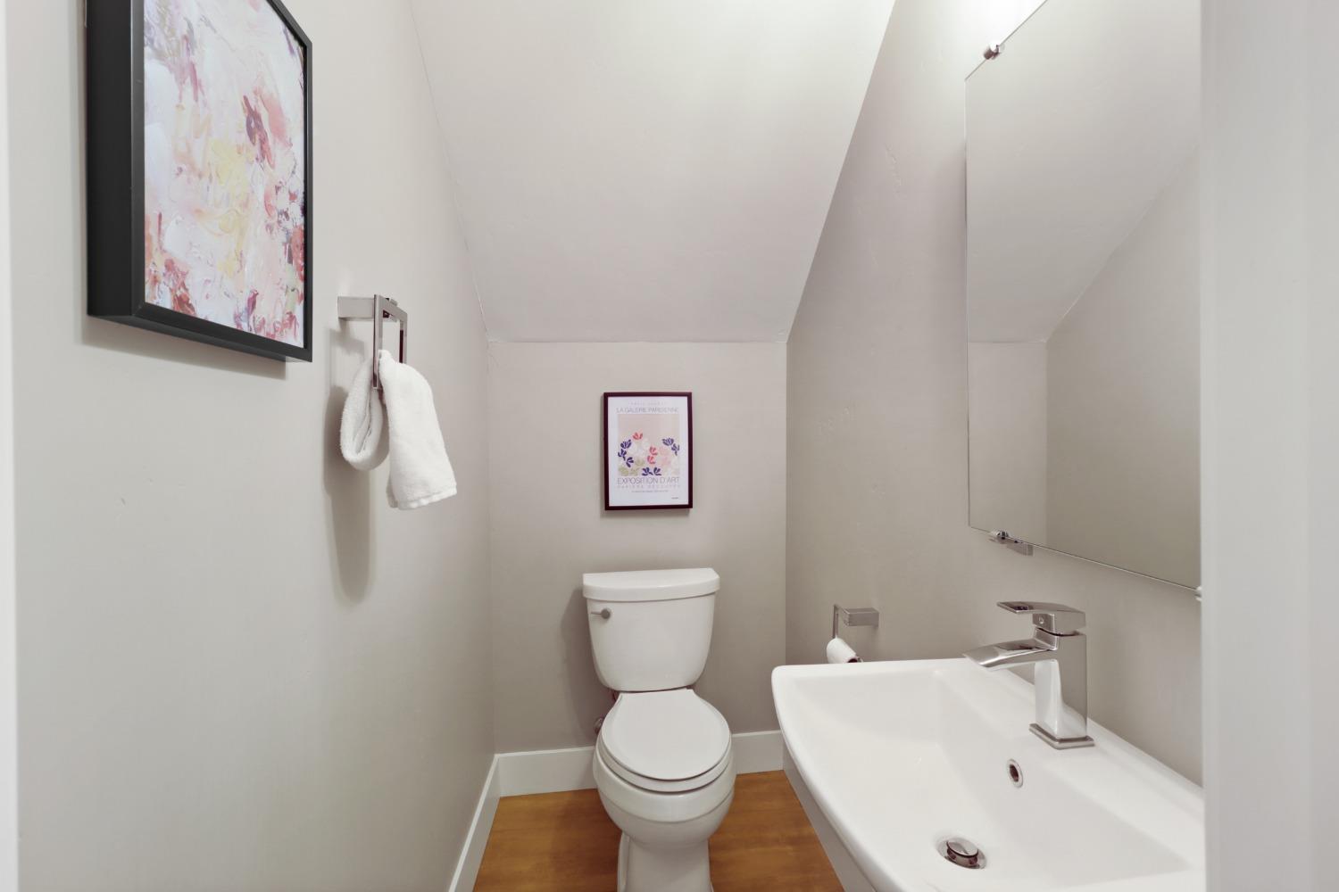 Detail Gallery Image 46 of 58 For 2011 Fat Aly, Sacramento,  CA 95811 - 3 Beds | 2/2 Baths