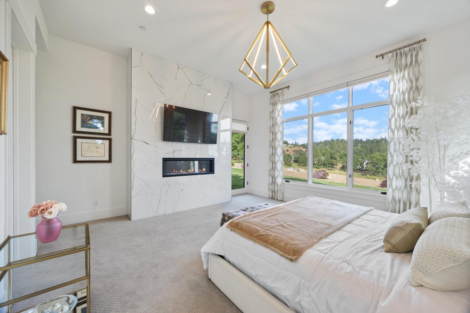 Detail Gallery Image 21 of 64 For 2056 Long View Dr, Meadow Vista,  CA 95722 - 4 Beds | 5/1 Baths