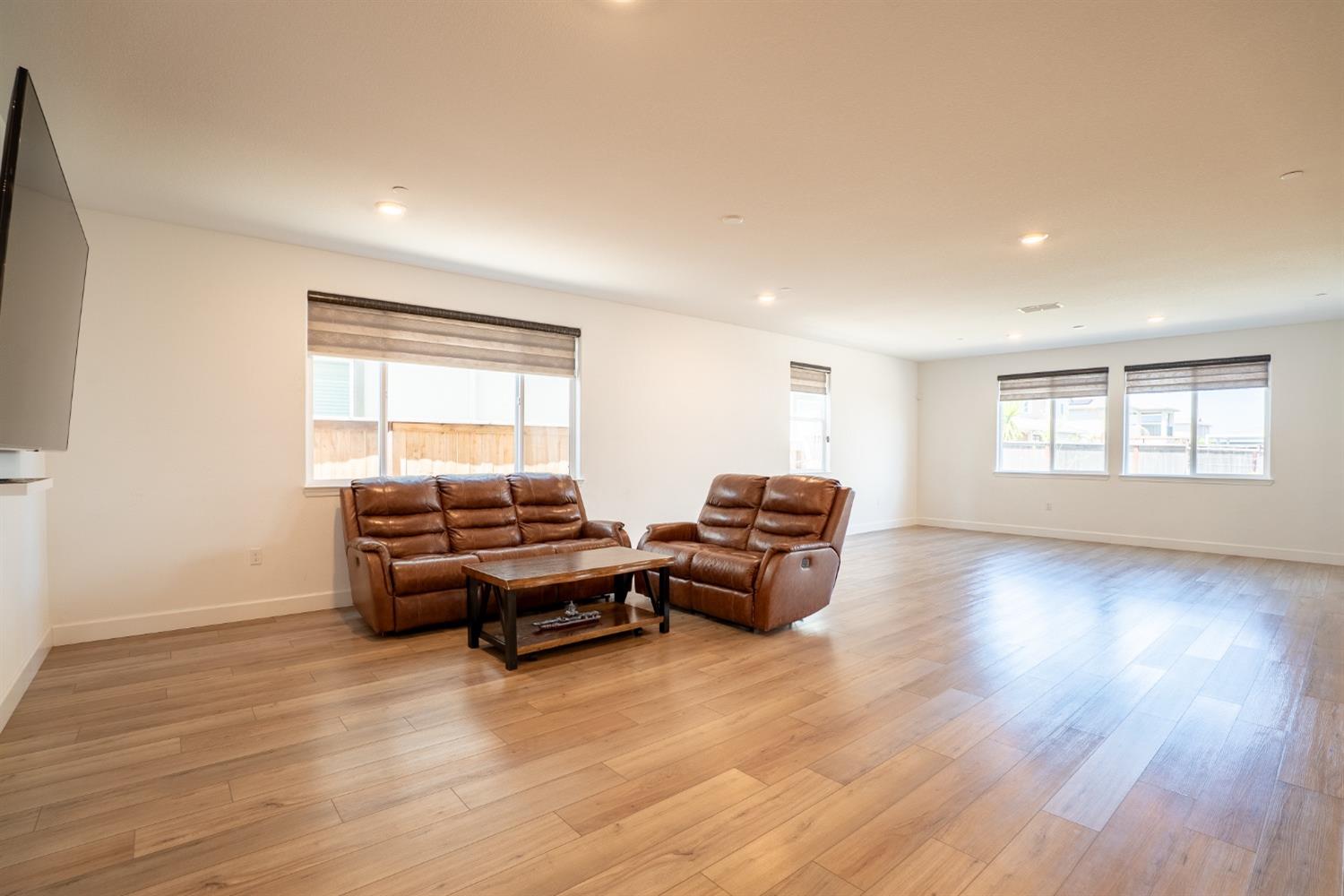 Drifton Way, Sacramento, California image 10