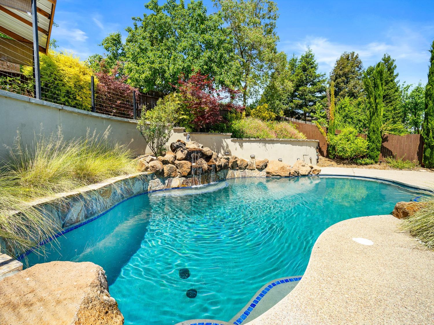 Detail Gallery Image 11 of 59 For 4736 Thoreau Dr, Cameron Park,  CA 95682 - 5 Beds | 3 Baths