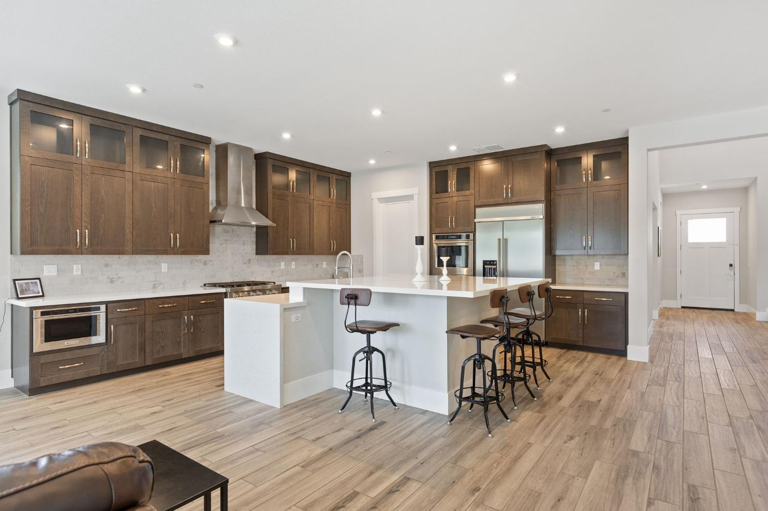 Detail Gallery Image 7 of 83 For 5125 Turnberry Dr, Lincoln,  CA 95648 - 5 Beds | 4/1 Baths