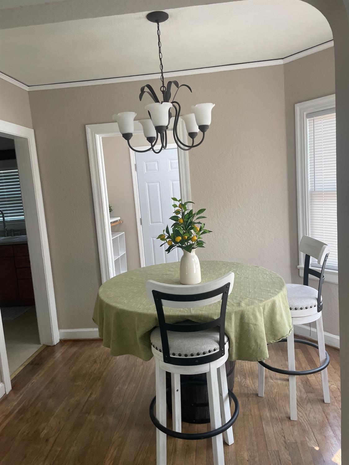 Detail Gallery Image 7 of 23 For 1812 N Stanford Ave, Stockton,  CA 95205 - 2 Beds | 1 Baths