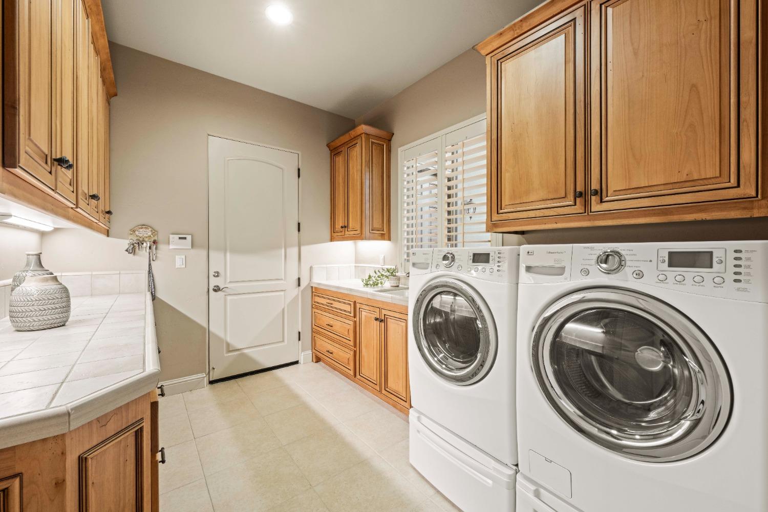 Detail Gallery Image 59 of 60 For 109 Roberts Pl, Roseville,  CA 95661 - 4 Beds | 3 Baths