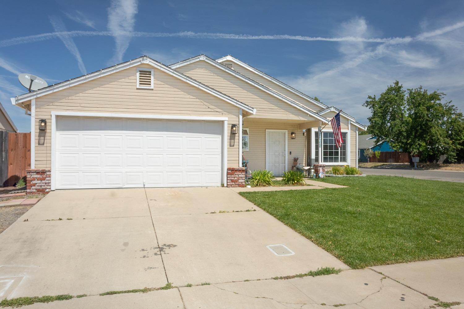 Detail Gallery Image 1 of 41 For 3003 Corinne Ct, Live Oak,  CA 95953 - 3 Beds | 2 Baths