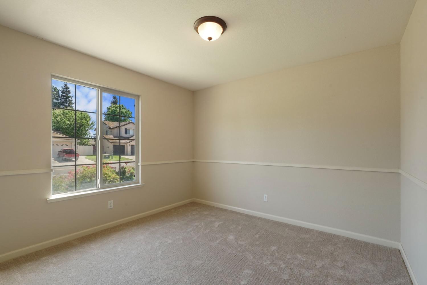 Detail Gallery Image 29 of 48 For 2607 W Elm St, Lodi,  CA 95242 - 3 Beds | 2 Baths
