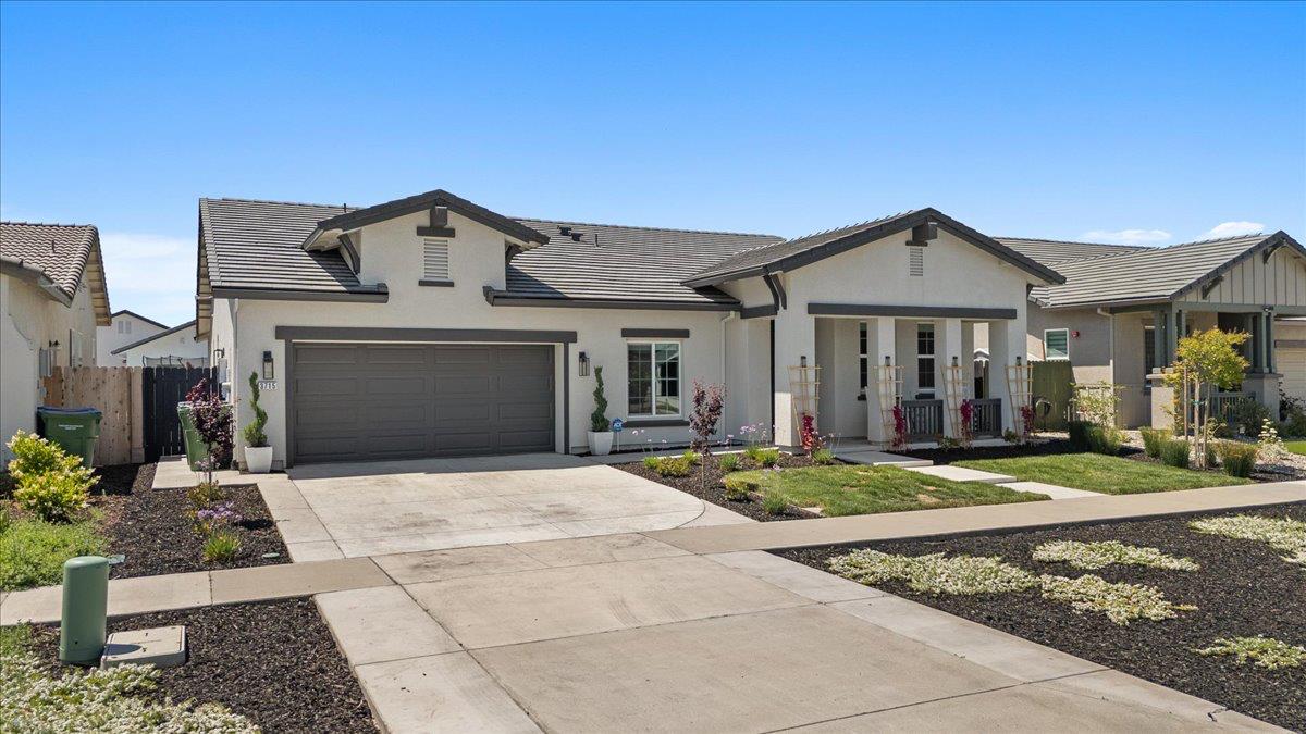 Detail Gallery Image 3 of 56 For 3715 N Berkeley Ave, Turlock,  CA 95382 - 5 Beds | 2 Baths
