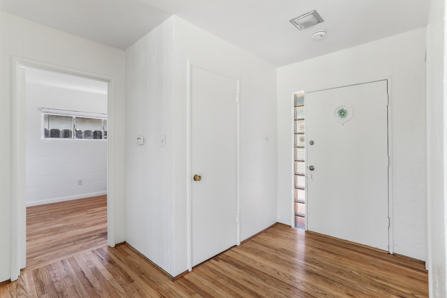 Detail Gallery Image 6 of 28 For 405 Helen Ave, Modesto,  CA 95354 - 2 Beds | 1 Baths