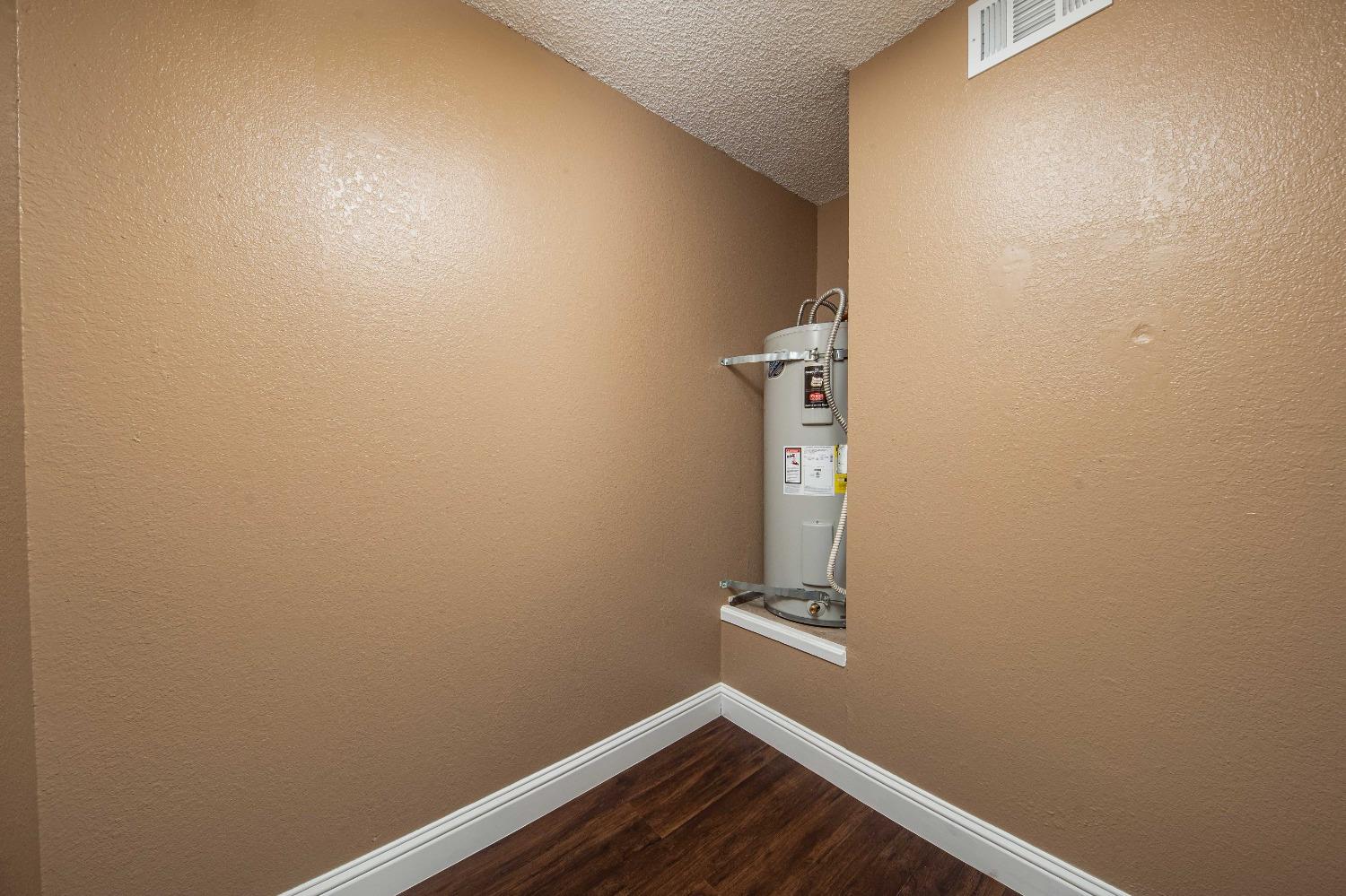 Detail Gallery Image 11 of 31 For 3591 Quail Lakes Dr #3,  Stockton,  CA 95207 - 1 Beds | 1 Baths