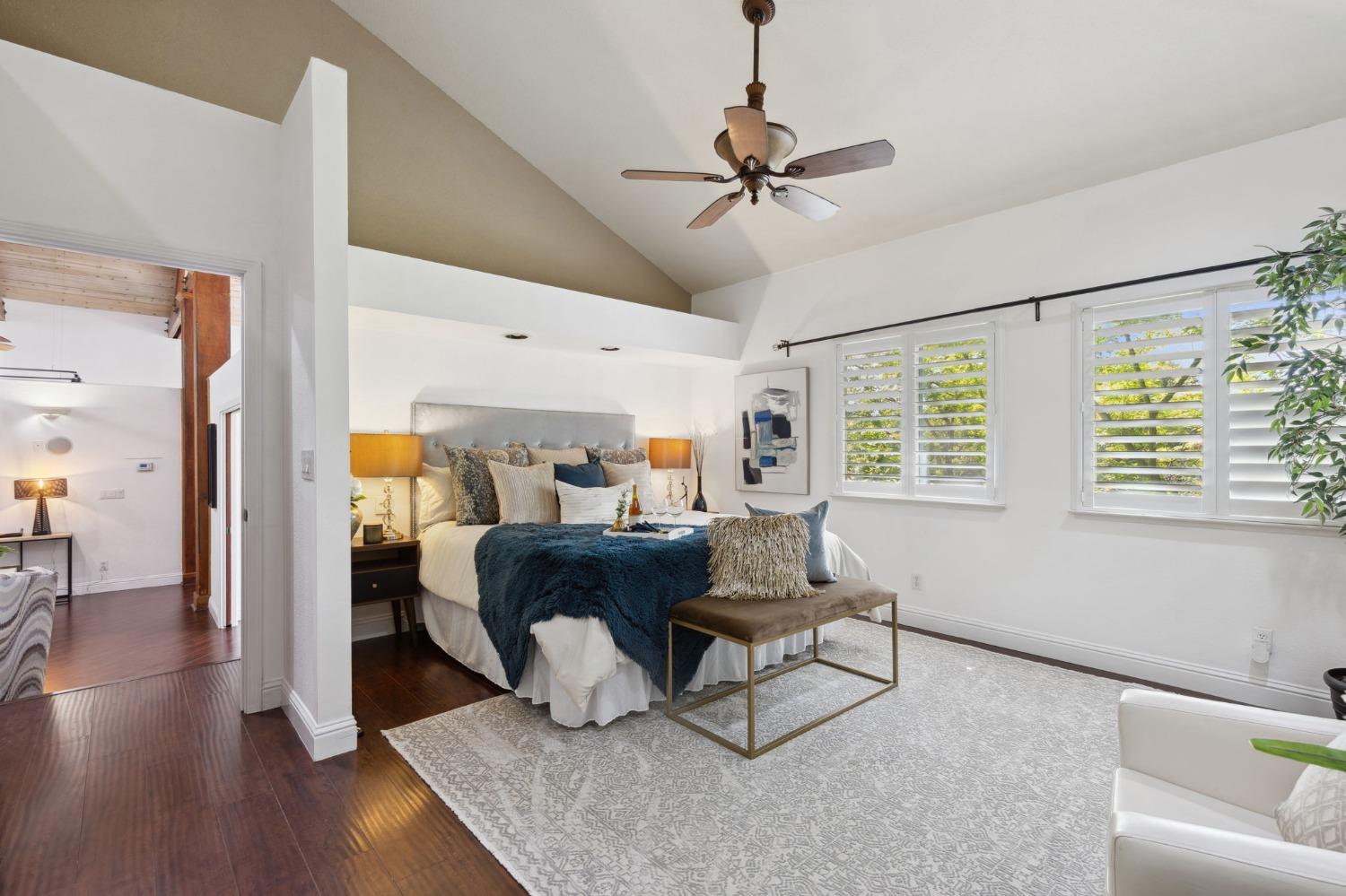 Detail Gallery Image 15 of 46 For 4006 Canyon Dr, Fair Oaks,  CA 95628 - 5 Beds | 4 Baths