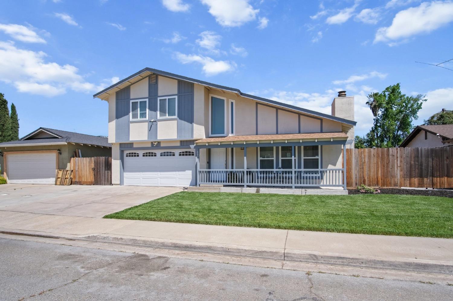 Detail Gallery Image 3 of 40 For 685 Bennington Ave, Turlock,  CA 95382 - 3 Beds | 2 Baths