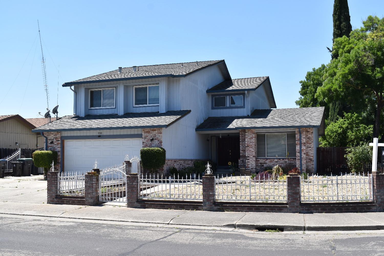 Detail Gallery Image 2 of 32 For 9581 Colington Pl, Stockton,  CA 95209 - 6 Beds | 3 Baths