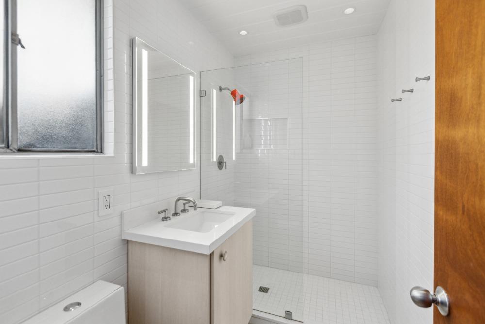 Detail Gallery Image 17 of 24 For 6441 Fordham Way, Sacramento,  CA 95831 - 3 Beds | 2 Baths