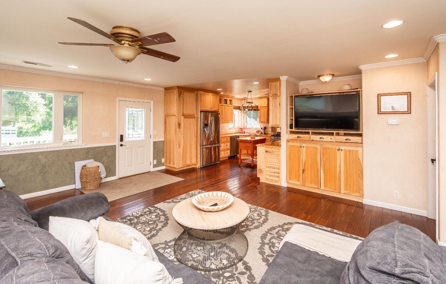 Detail Gallery Image 11 of 36 For 1190 Pleasant Valley Rd, Diamond Springs,  CA 95619 - 2 Beds | 2 Baths