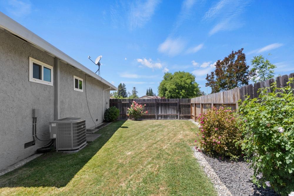 Detail Gallery Image 45 of 52 For 6788 Langston Way, Sacramento,  CA 95831 - 3 Beds | 2 Baths