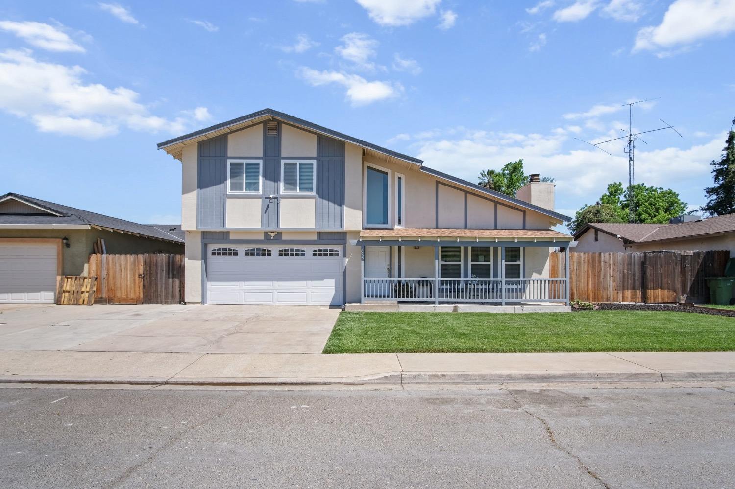 Detail Gallery Image 2 of 40 For 685 Bennington Ave, Turlock,  CA 95382 - 3 Beds | 2 Baths
