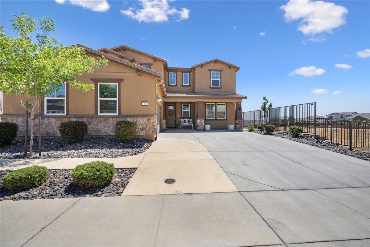 Detail Gallery Image 1 of 54 For 1304 Silversmith Ln, Rocklin,  CA 95765 - 5 Beds | 4 Baths