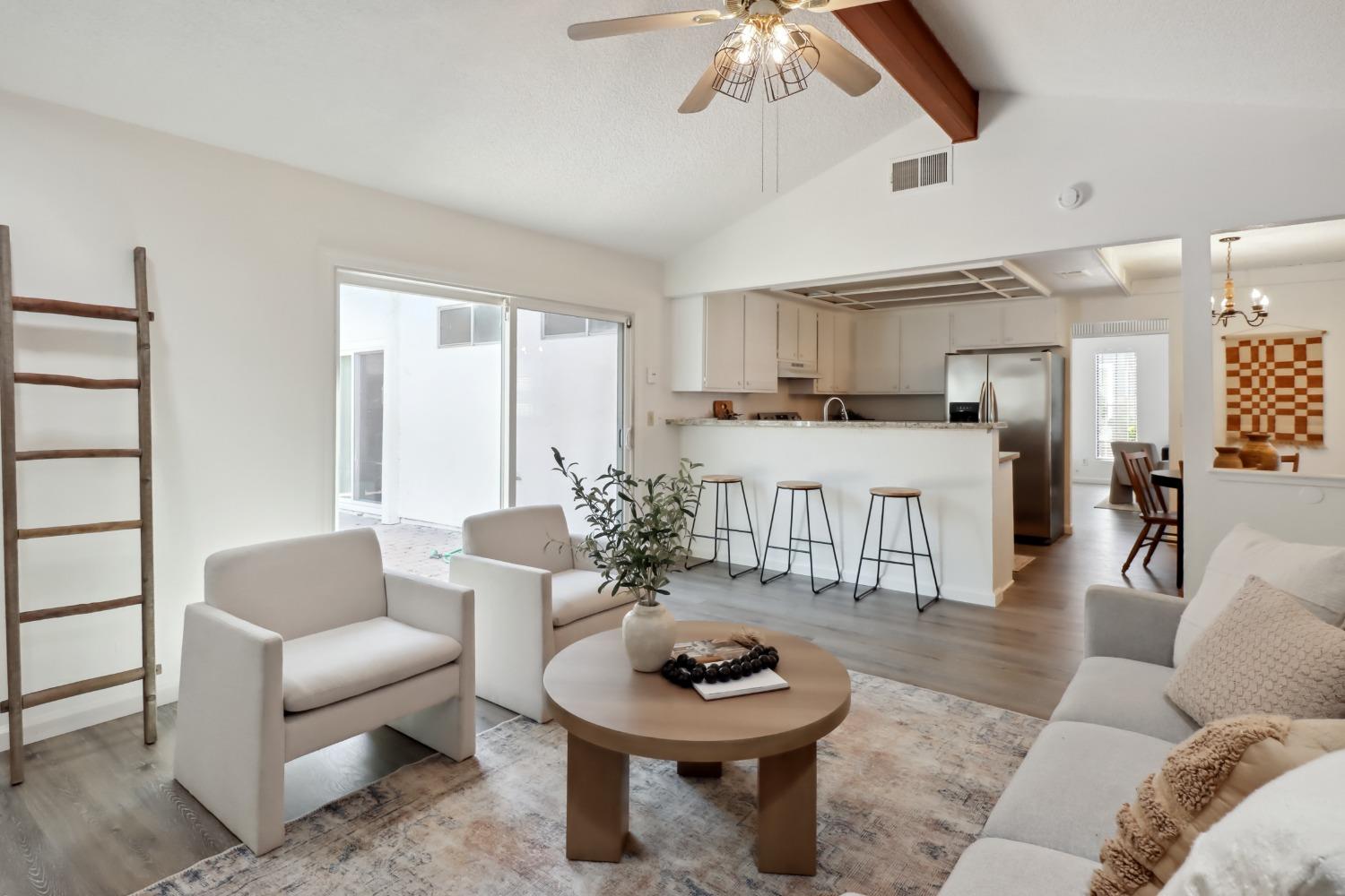 Detail Gallery Image 15 of 38 For 2888 Baronet Way, Sacramento,  CA 95833 - 4 Beds | 2 Baths