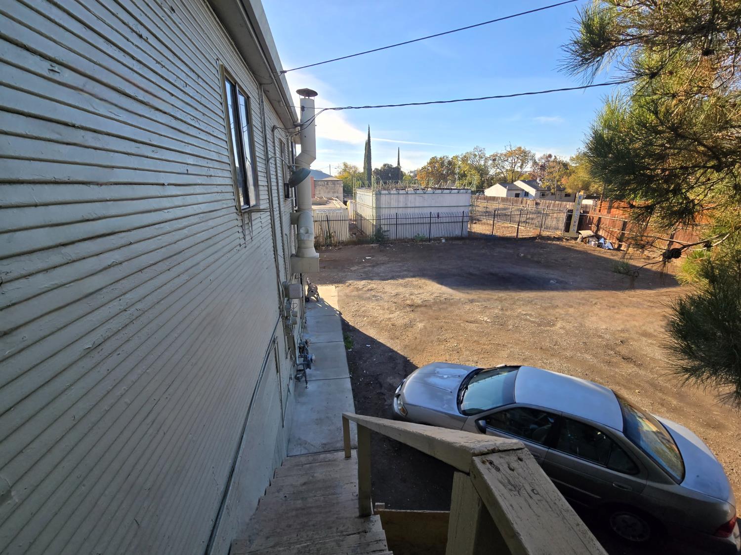 Detail Gallery Image 19 of 20 For 901 W Church St, Stockton,  CA 95203 - 6 Beds | 2/2 Baths
