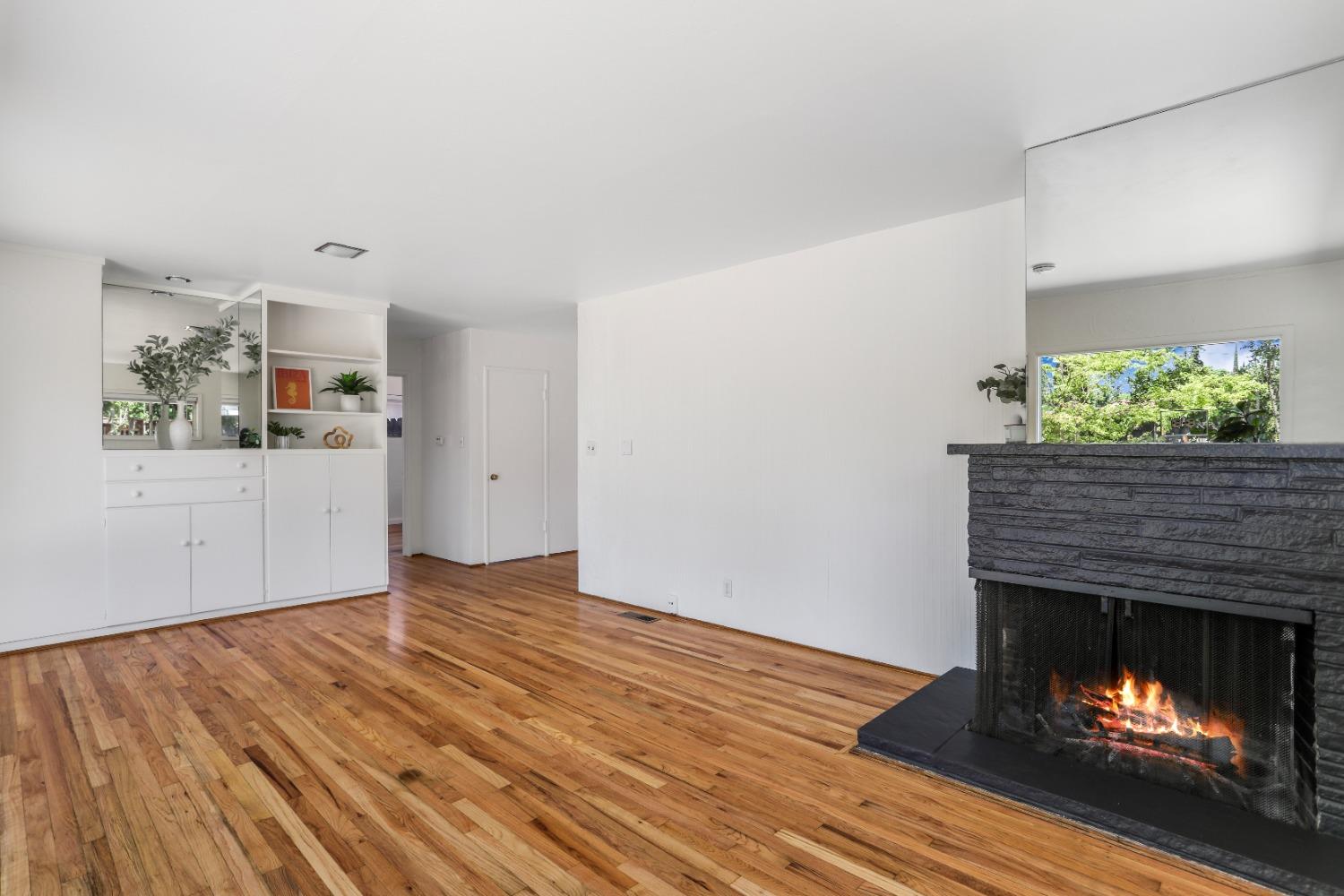 Detail Gallery Image 9 of 28 For 405 Helen Ave, Modesto,  CA 95354 - 2 Beds | 1 Baths