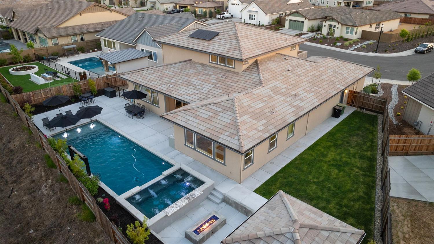 Detail Gallery Image 2 of 83 For 5125 Turnberry Dr, Lincoln,  CA 95648 - 5 Beds | 4/1 Baths