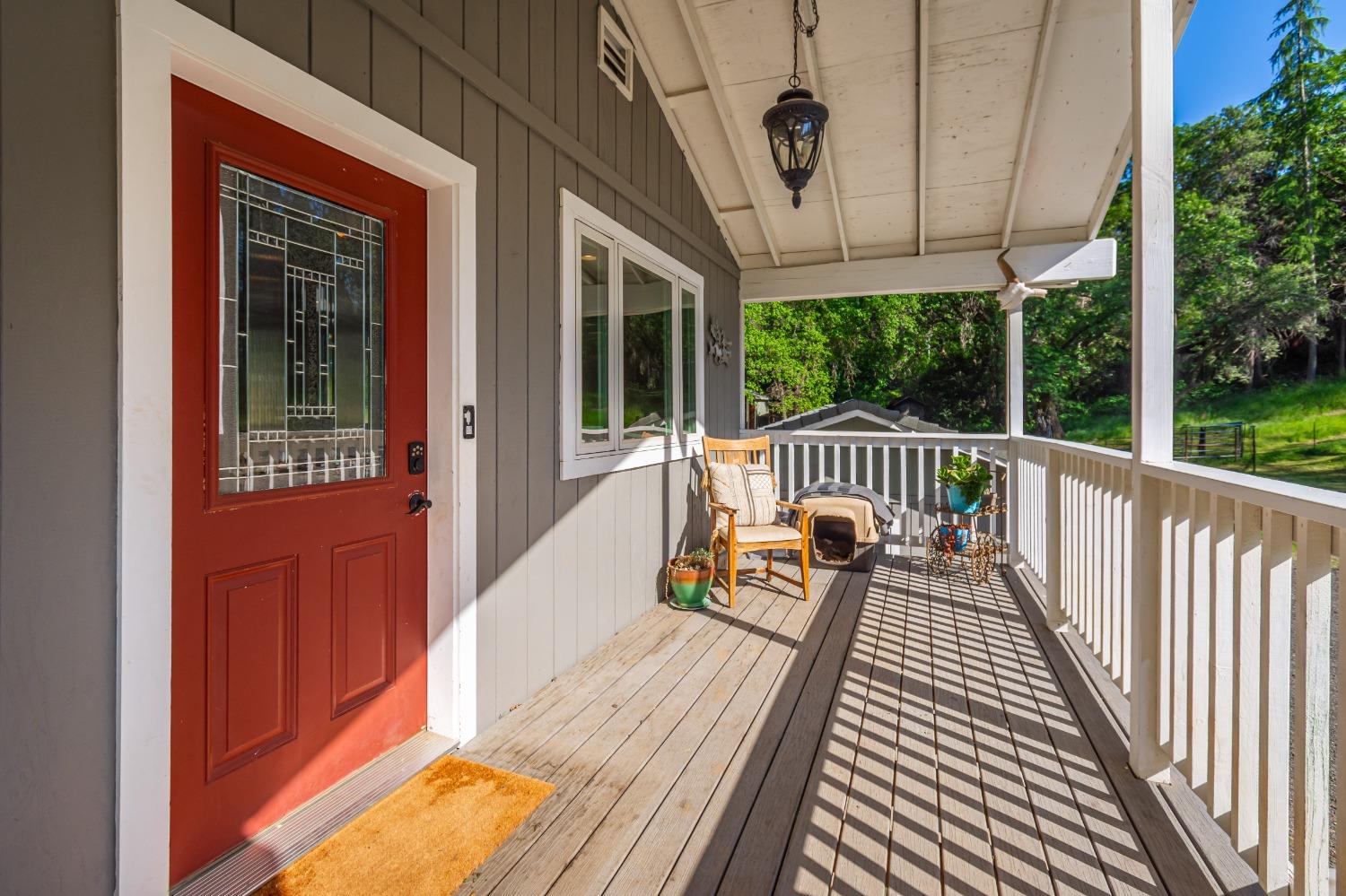 Detail Gallery Image 4 of 36 For 1190 Pleasant Valley Rd, Diamond Springs,  CA 95619 - 2 Beds | 2 Baths