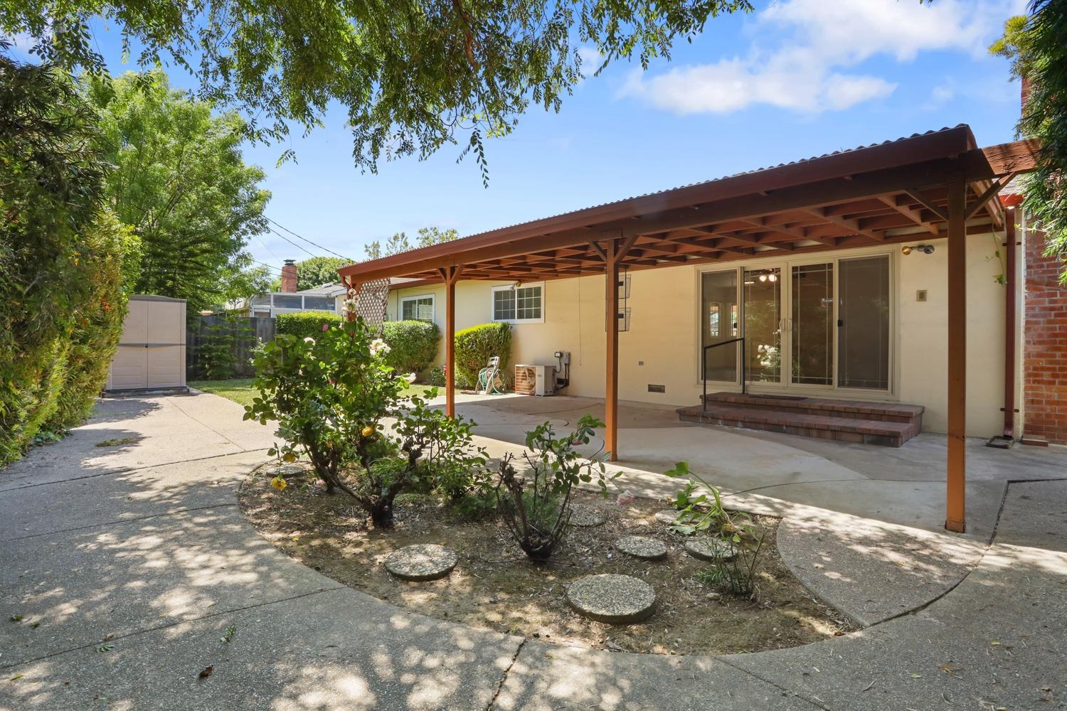 Detail Gallery Image 32 of 49 For 1384 Heckman Way, San Jose,  CA 95129 - 3 Beds | 2 Baths