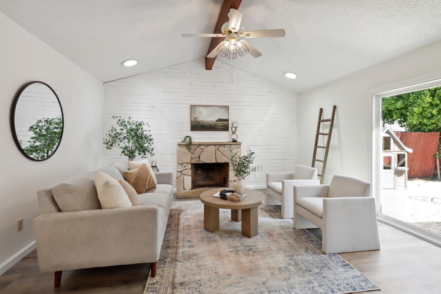 Detail Gallery Image 12 of 38 For 2888 Baronet Way, Sacramento,  CA 95833 - 4 Beds | 2 Baths