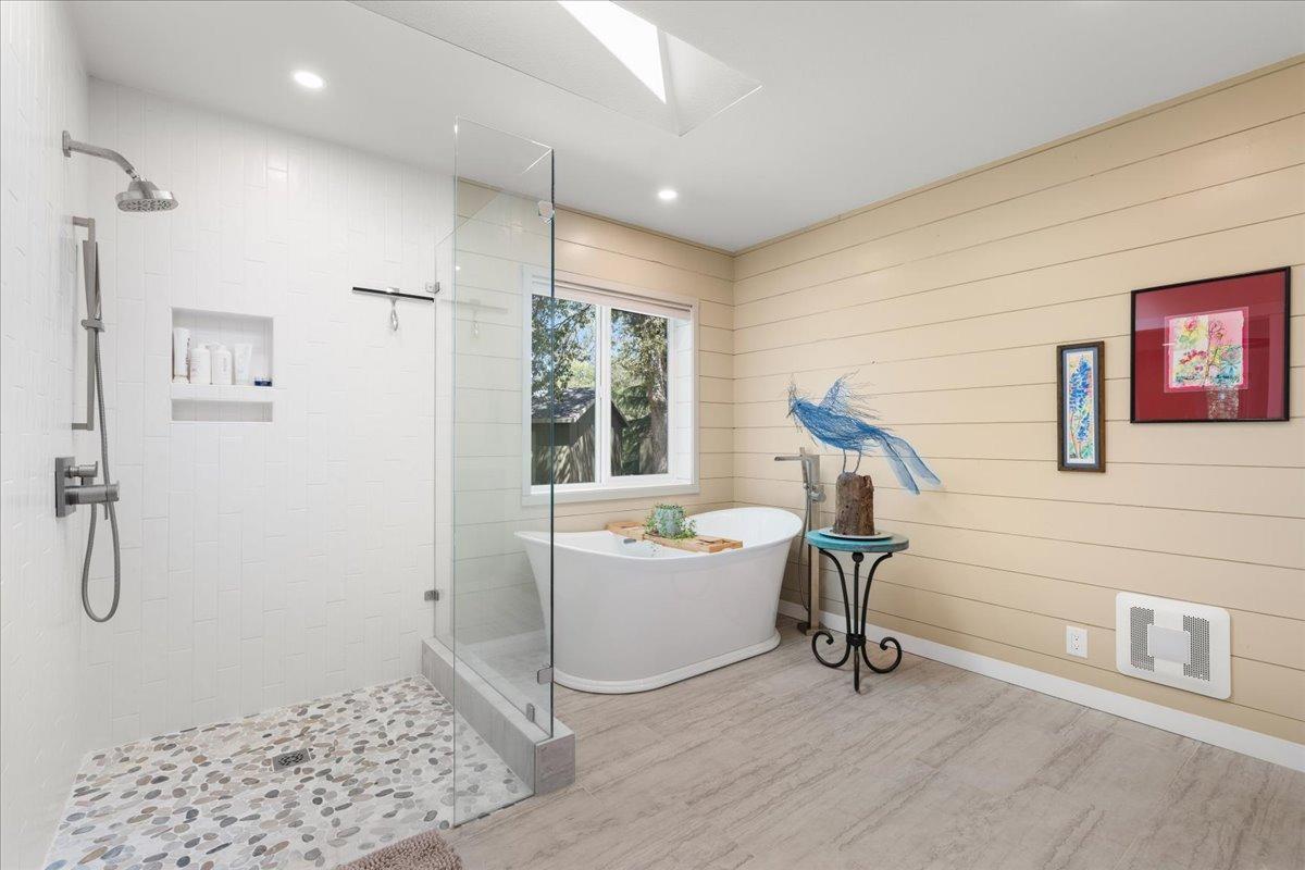 Detail Gallery Image 18 of 73 For 10107 Park View Ln, Penn Valley,  CA 95946 - 3 Beds | 2 Baths