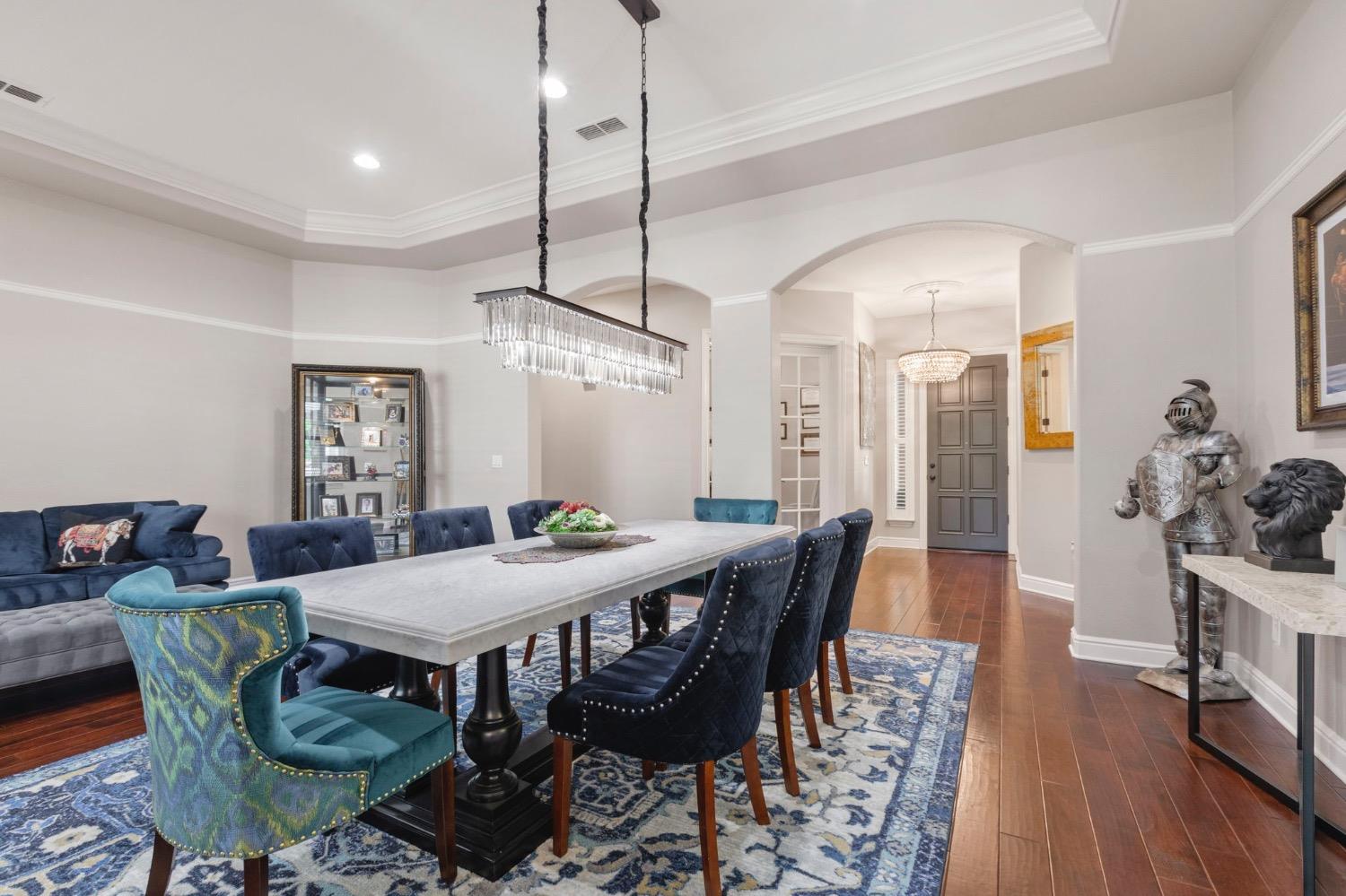 Detail Gallery Image 11 of 49 For 1716 W Morella Cir, Roseville,  CA 95747 - 3 Beds | 2/1 Baths