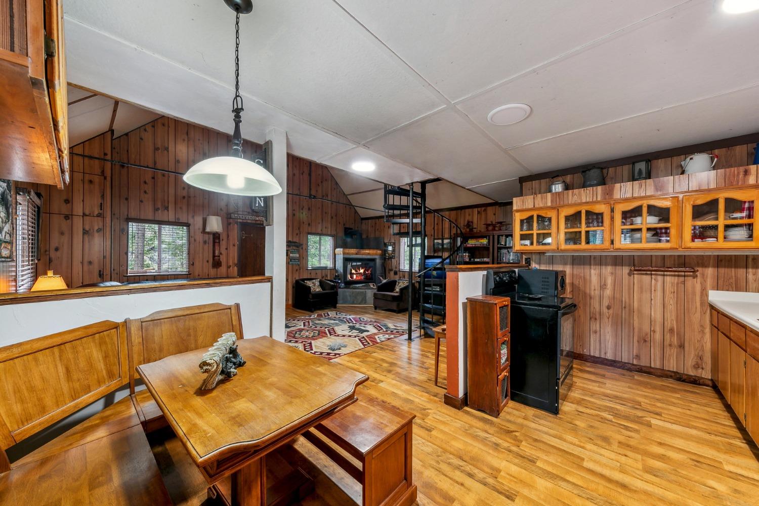 Detail Gallery Image 11 of 15 For 36 Milestone Rd #12,  Kyburz,  CA 95720 - 1 Beds | 1 Baths