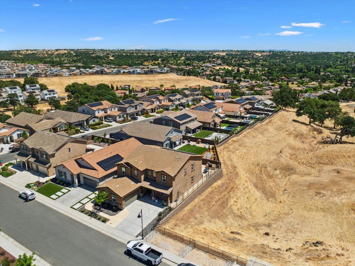 Detail Gallery Image 47 of 54 For 1304 Silversmith Ln, Rocklin,  CA 95765 - 5 Beds | 4 Baths
