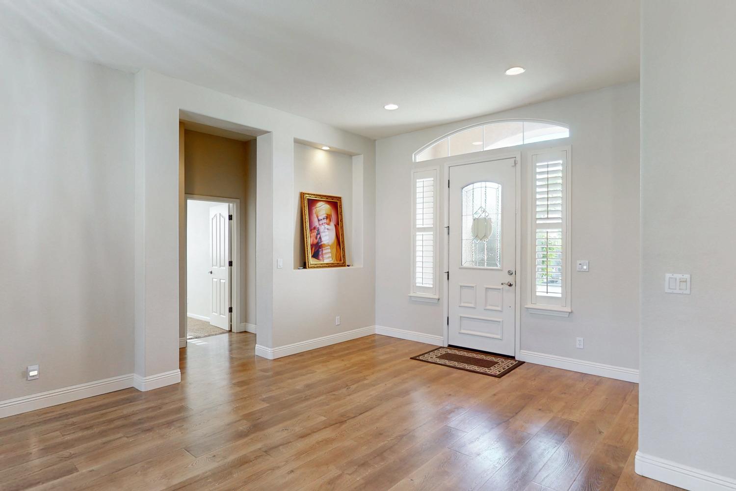 Detail Gallery Image 11 of 73 For 1918 Heidi Way, Yuba City,  CA 95993 - 4 Beds | 3 Baths