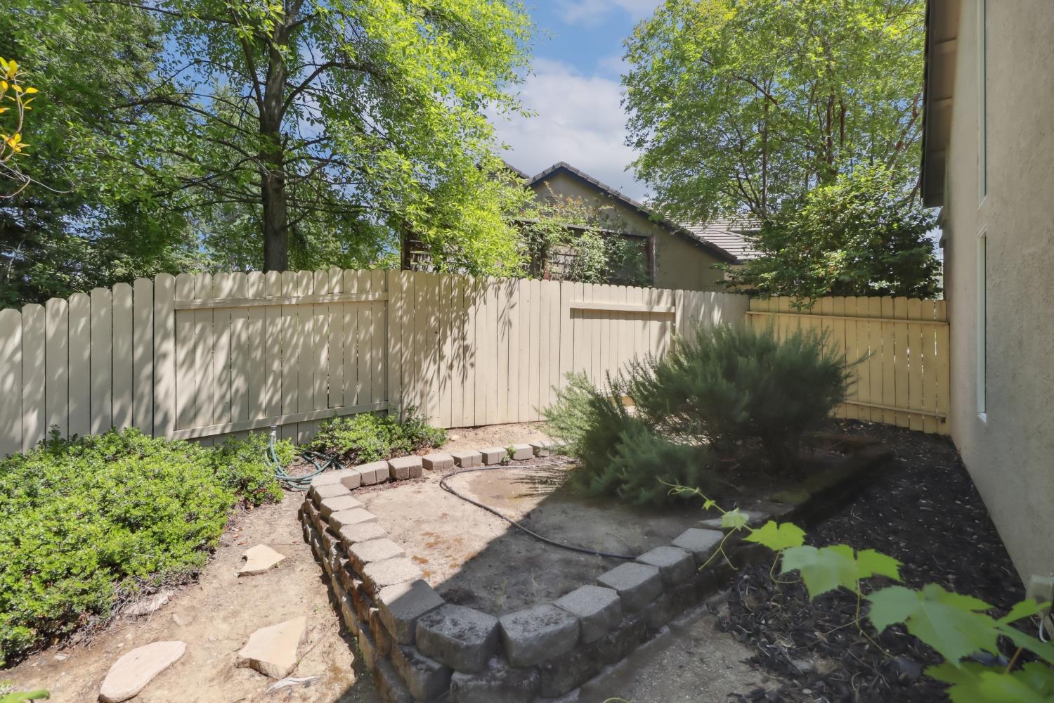 Detail Gallery Image 74 of 99 For 204 Davies Ct, Folsom,  CA 95630 - 4 Beds | 2/1 Baths