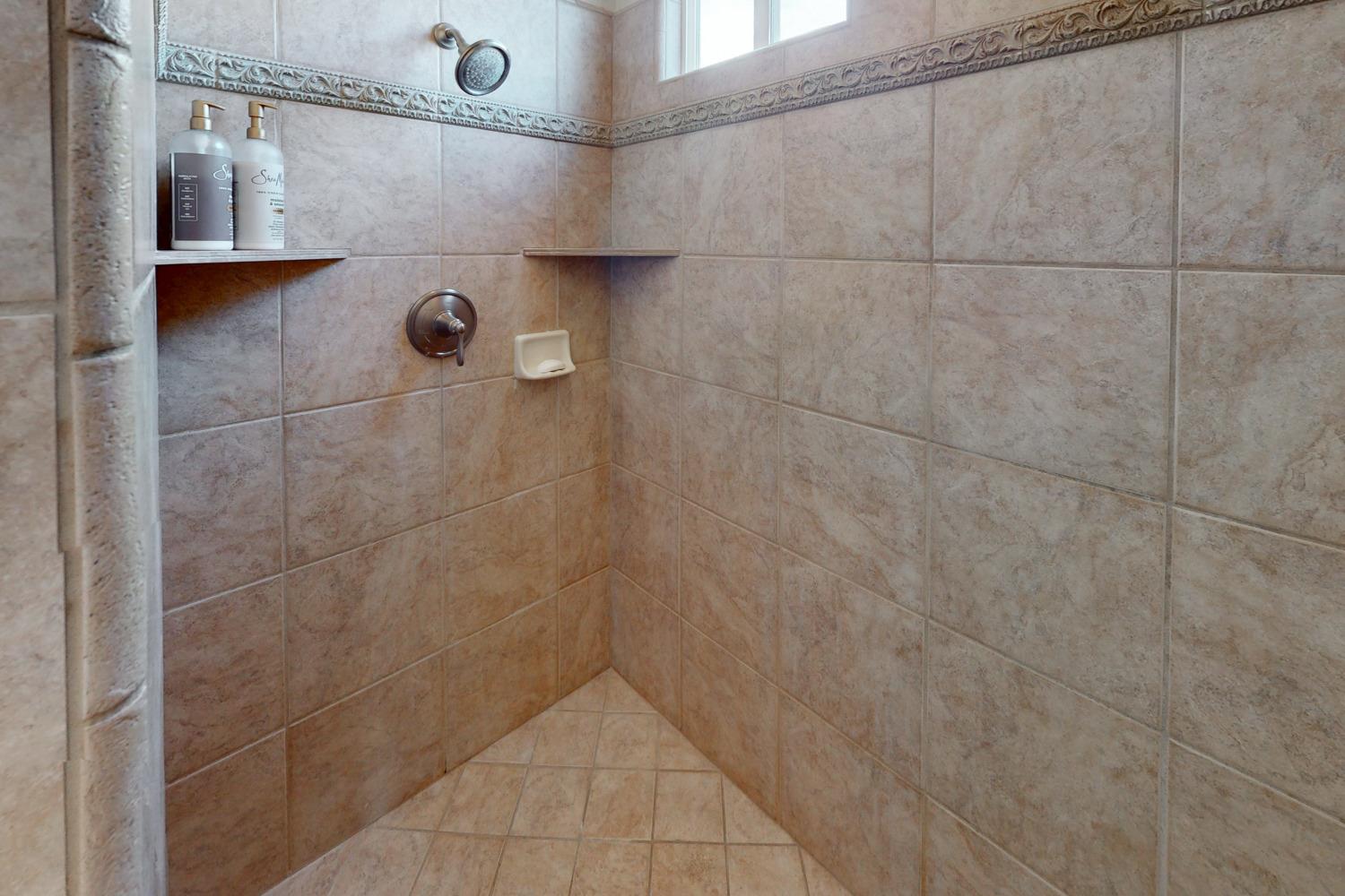 Detail Gallery Image 53 of 73 For 1918 Heidi Way, Yuba City,  CA 95993 - 4 Beds | 3 Baths