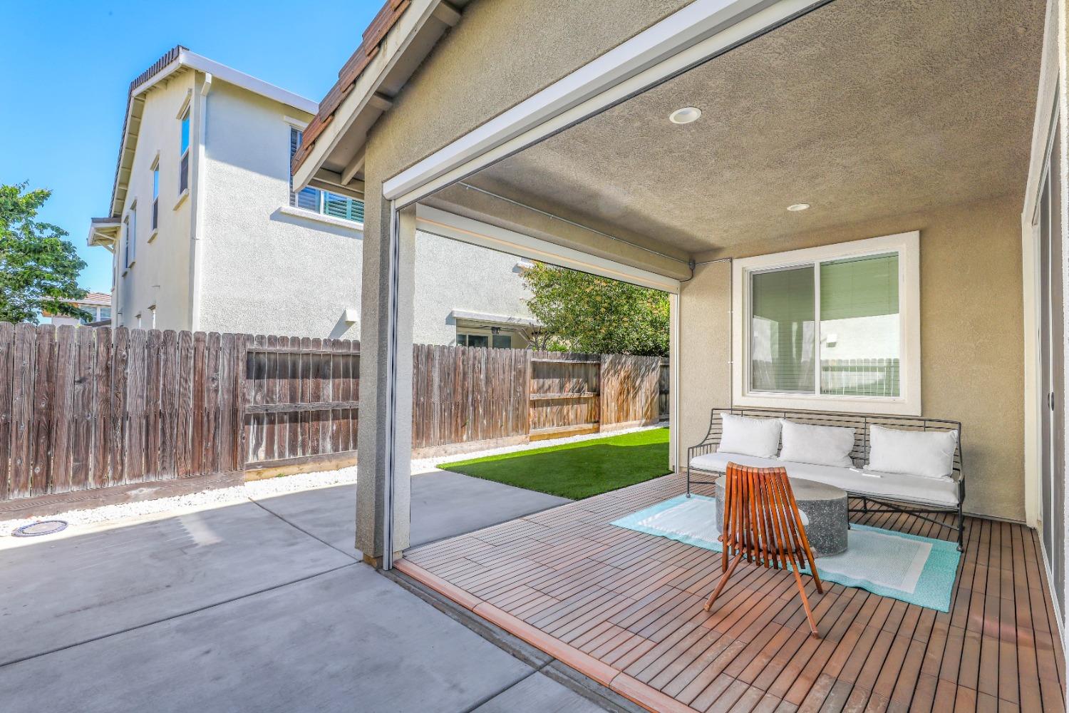 Detail Gallery Image 5 of 48 For 8417 Everson Ln, Elk Grove,  CA 95758 - 4 Beds | 3 Baths