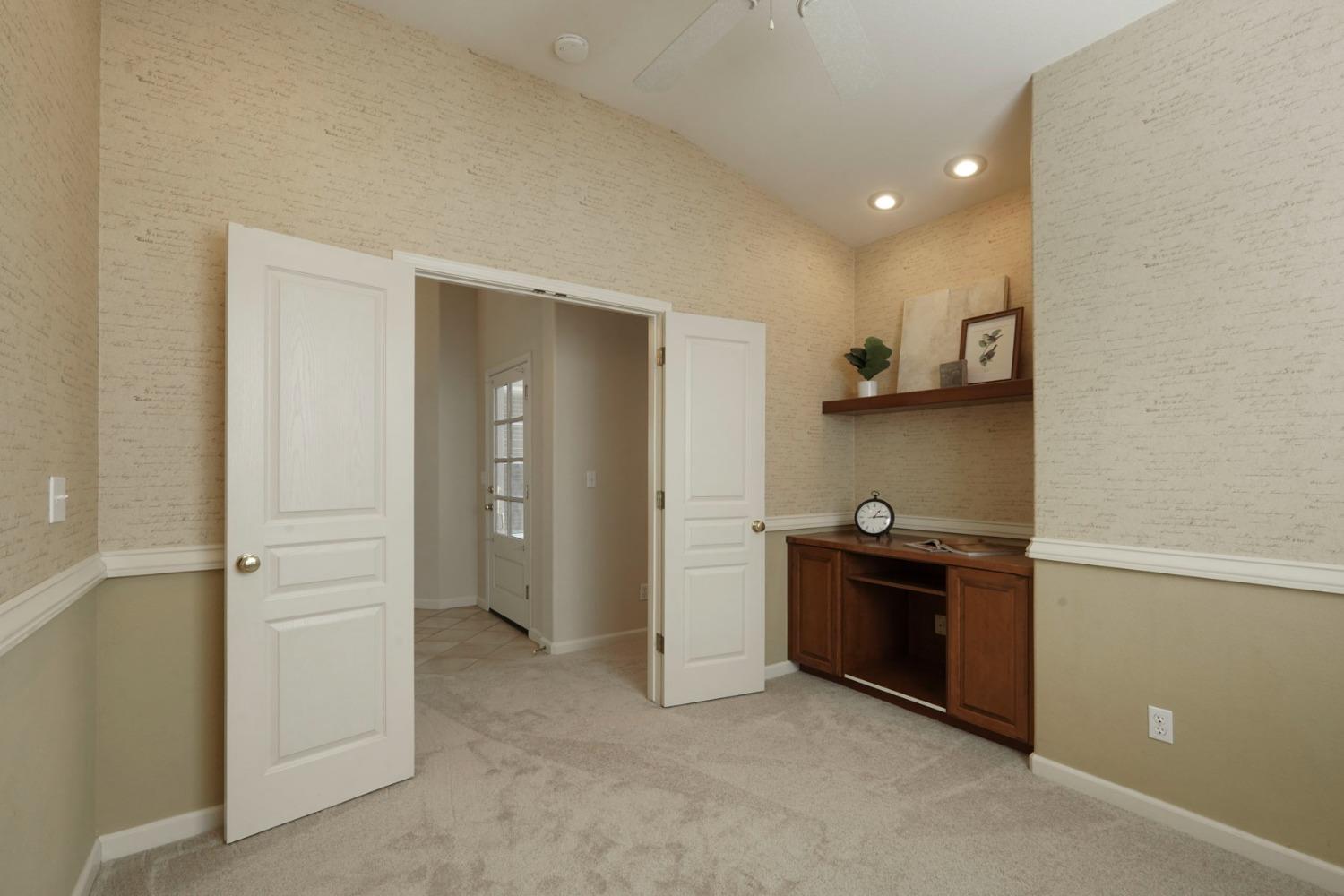 Detail Gallery Image 23 of 48 For 2607 W Elm St, Lodi,  CA 95242 - 3 Beds | 2 Baths