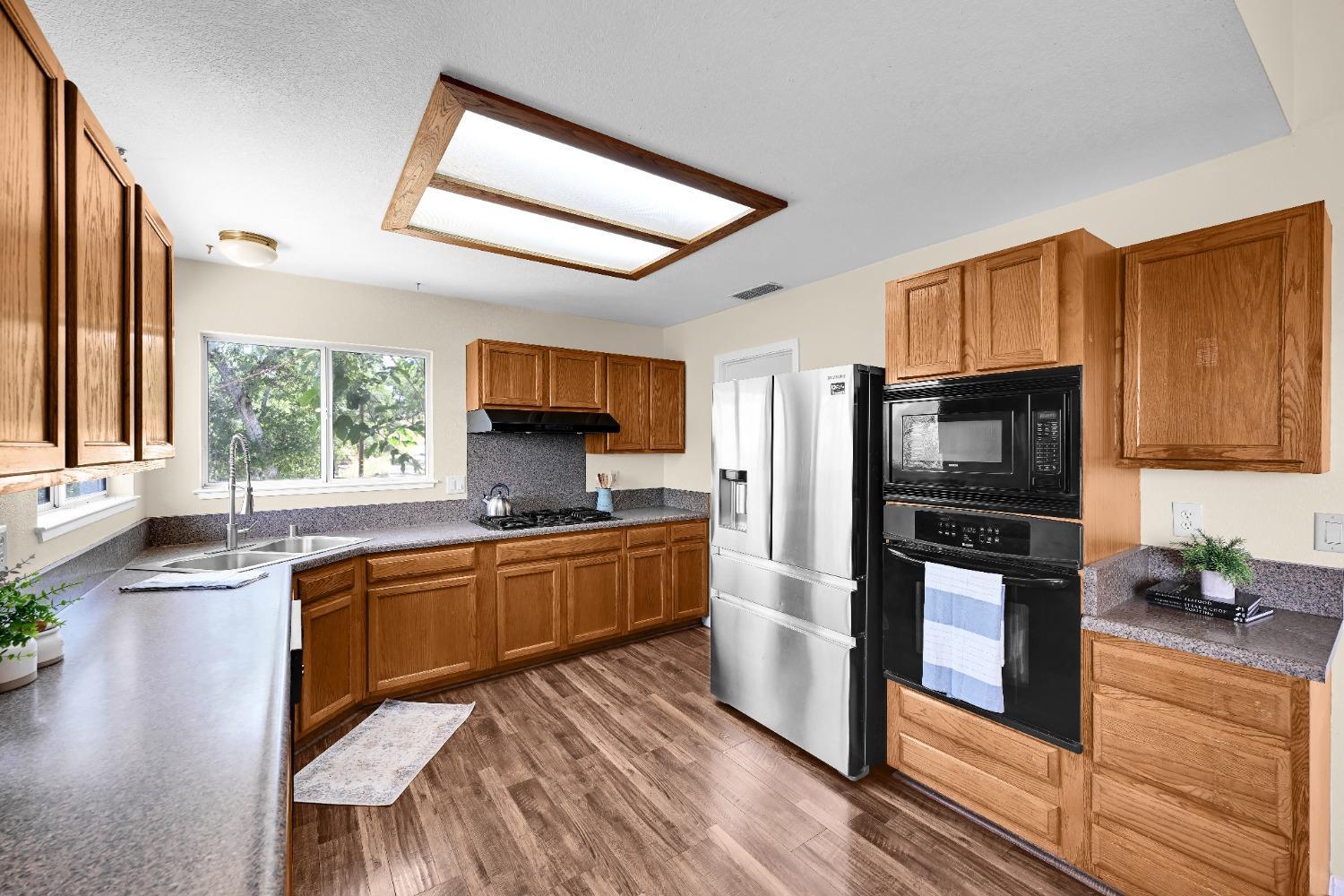Detail Gallery Image 8 of 51 For 8640 Riverview Ter, –,  CA 95977 - 3 Beds | 2 Baths