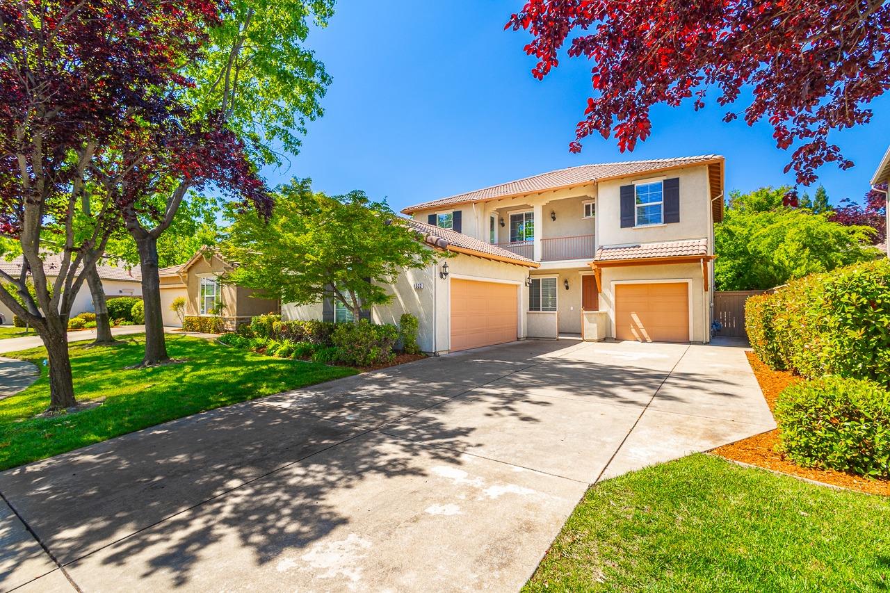 Detail Gallery Image 1 of 26 For 1532 Hammond Ct, Folsom,  CA 95630 - 4 Beds | 2/1 Baths