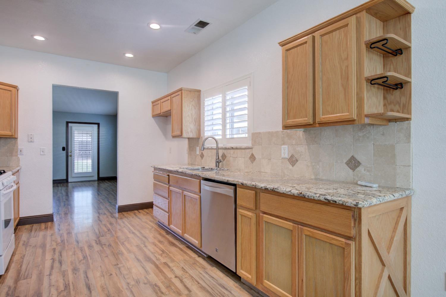 Detail Gallery Image 19 of 55 For 1217 Fairway Dr, Atwater,  CA 95301 - 3 Beds | 2 Baths