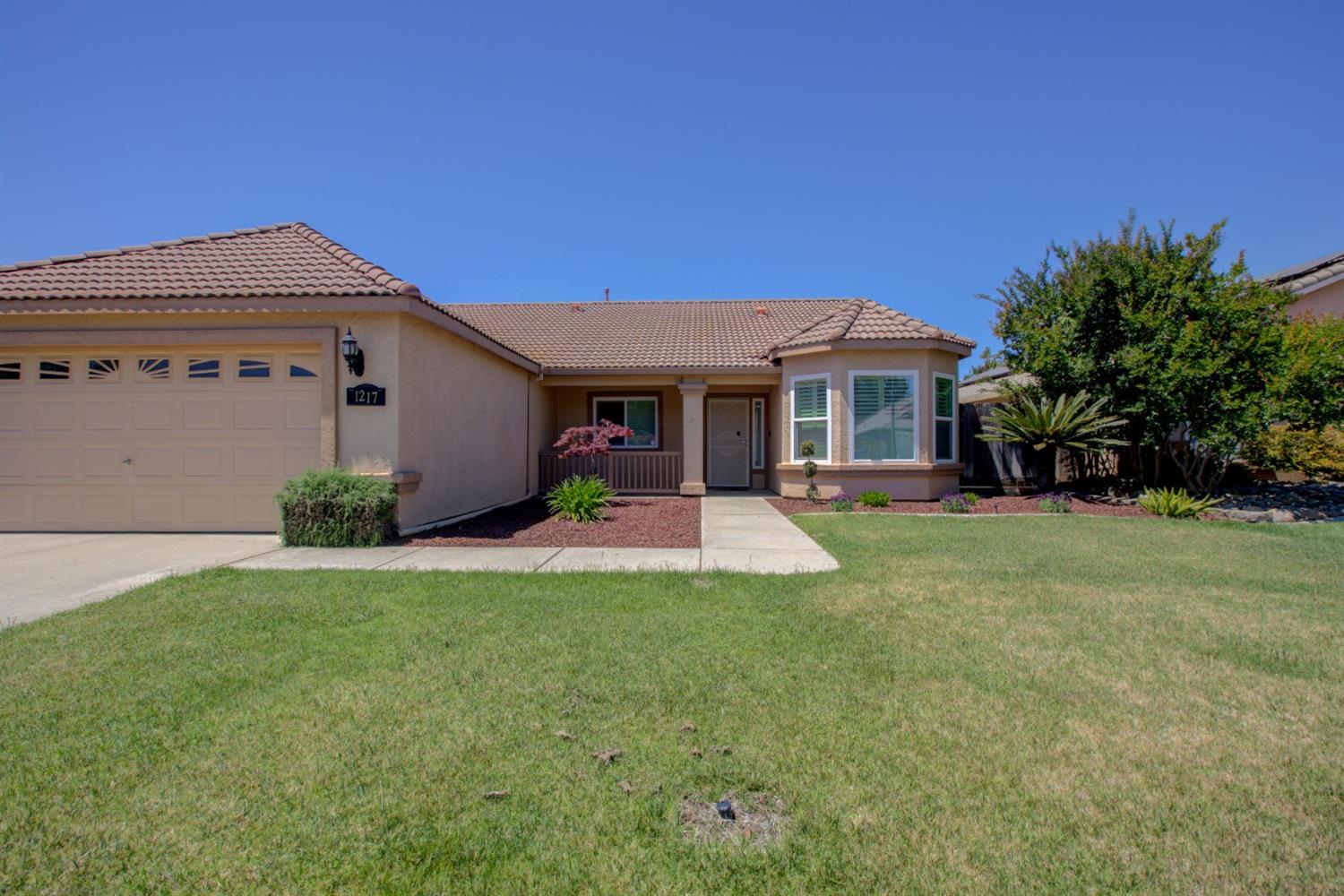 Detail Gallery Image 4 of 55 For 1217 Fairway Dr, Atwater,  CA 95301 - 3 Beds | 2 Baths